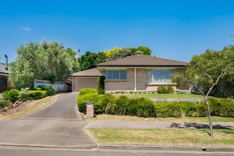 Photo of property in 53 Realm Drive, Paraparaumu, 5032