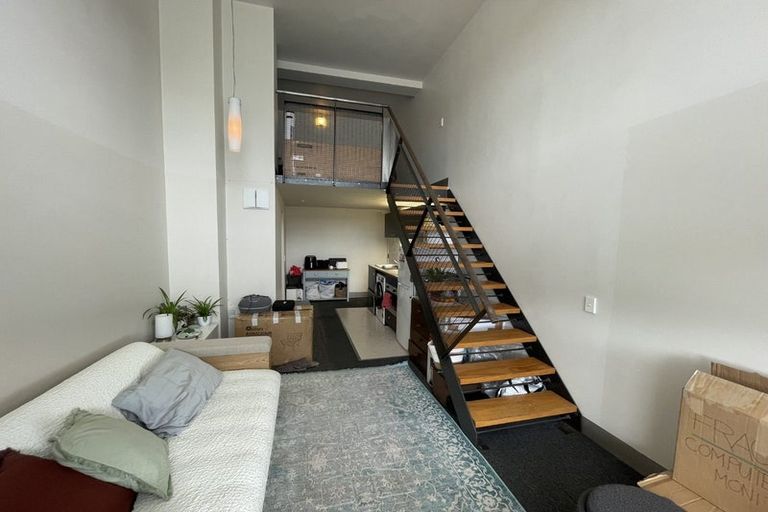 Photo of property in Urbane Apartments, 38/29 Webb Street, Mount Cook, Wellington, 6011
