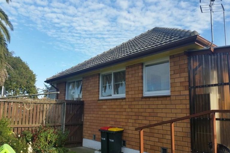 Photo of property in 2/4 Lomax Place, Islington, Christchurch, 8042
