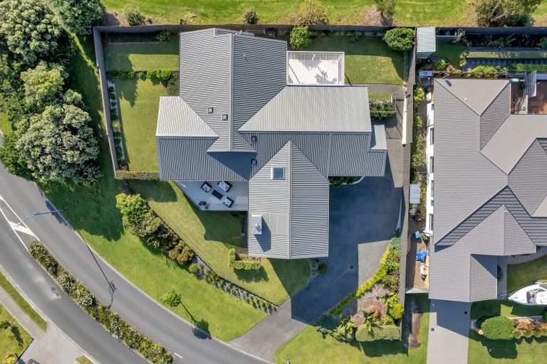 Photo of property in 28 Stace Hopper Drive, One Tree Point, 0118