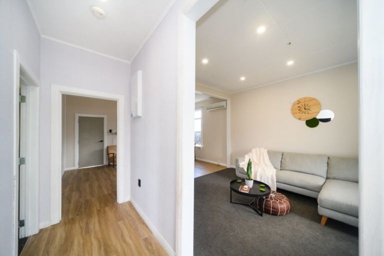 Photo of property in 19 Carlisle Street, Milson, Palmerston North, 4414