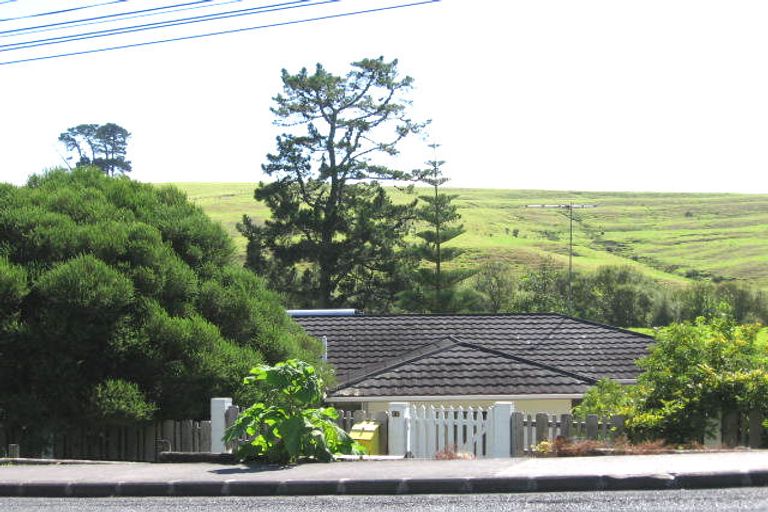 Photo of property in 11 Glenvar Road, Torbay, Auckland, 0630