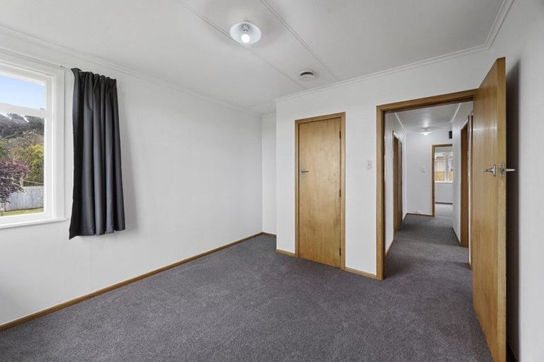 Photo of property in 50 Ramanui Avenue, Hawera, 4610