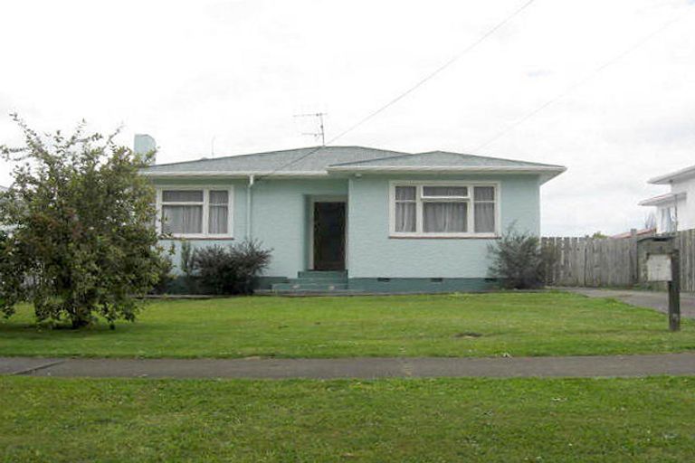 Photo of property in 4 Ward Street, Aramoho, Whanganui, 4500
