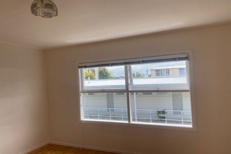 Photo of property in 9 Esplanade Road, Mount Eden, Auckland, 1024