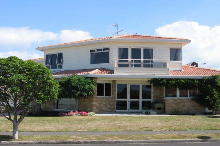 Photo of property in 3 Caversham Drive, Torbay, Auckland, 0630