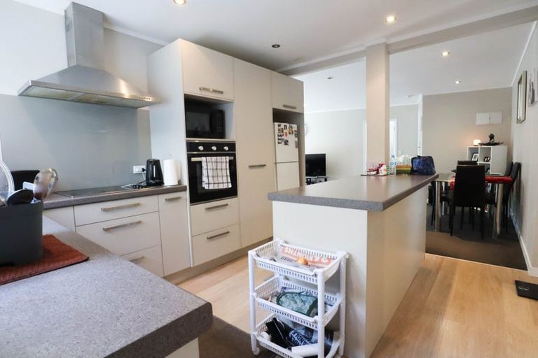 Photo of property in 1/88 Pah Road, Cockle Bay, Auckland, 2014