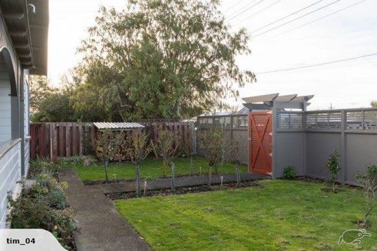 Photo of property in 46 Cologne Street, Martinborough, 5711