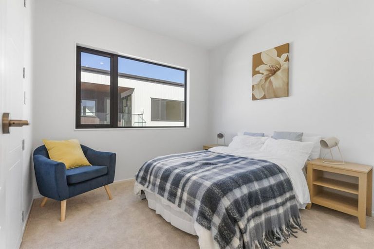 Photo of property in 6/30 Kiteroa Terrace, Rothesay Bay, Auckland, 0630