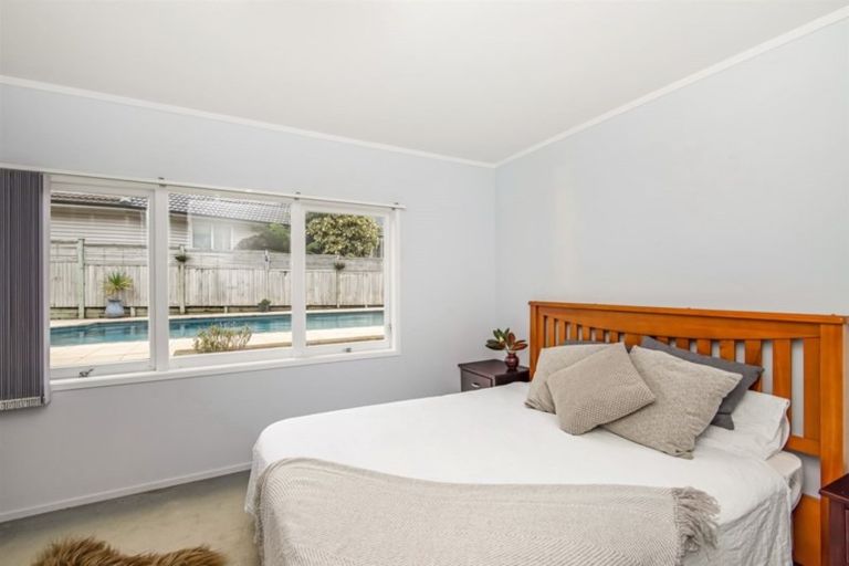 Photo of property in 1/371 East Coast Road, Mairangi Bay, Auckland, 0630