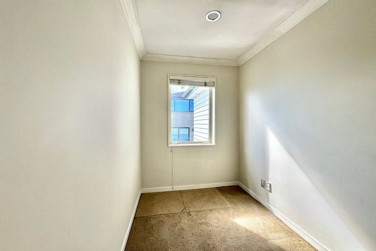 Photo of property in 10 Palazzo Close, Flat Bush, Auckland, 2019