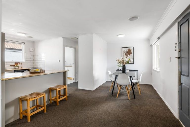 Photo of property in 3 Eglinton Street, Avondale, Christchurch, 8061