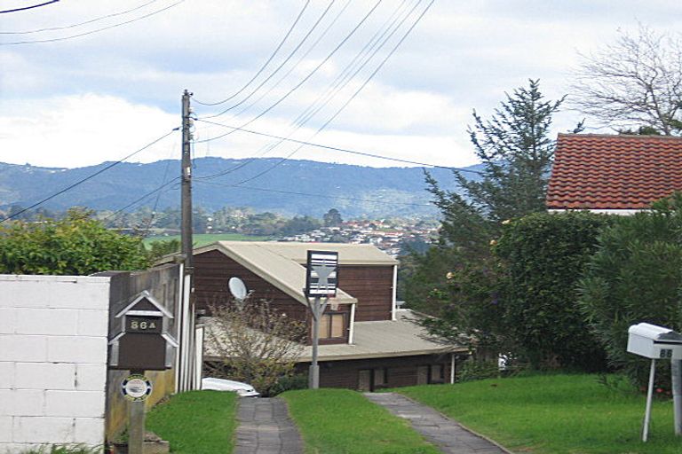 Photo of property in 1/86 Waimumu Road, Massey, Auckland, 0614