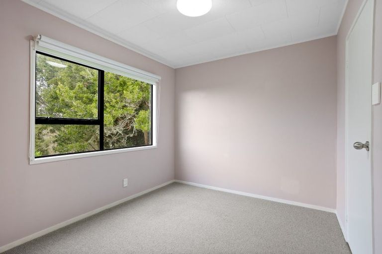 Photo of property in 60a Solar Road, Glen Eden, Auckland, 0602
