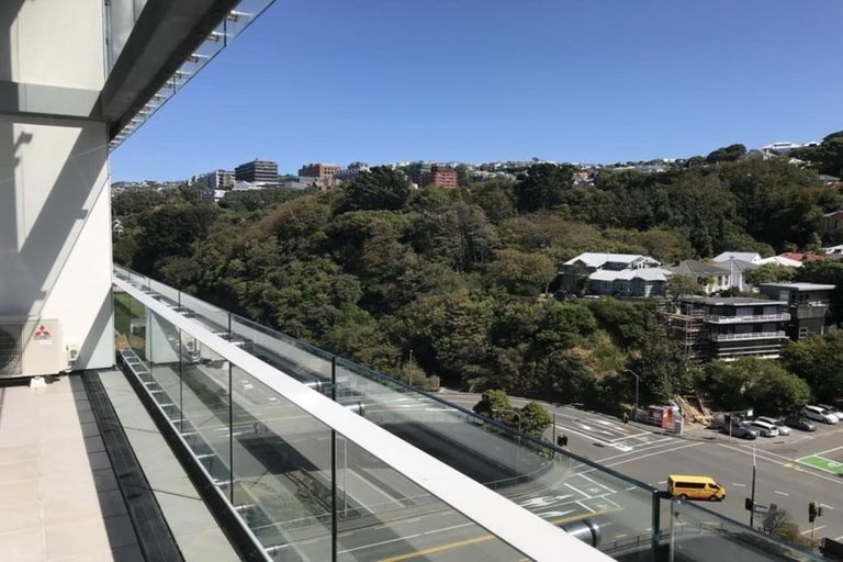 Photo of property in Montreaux Apartments, 10g/164 The Terrace, Wellington Central, Wellington, 6011