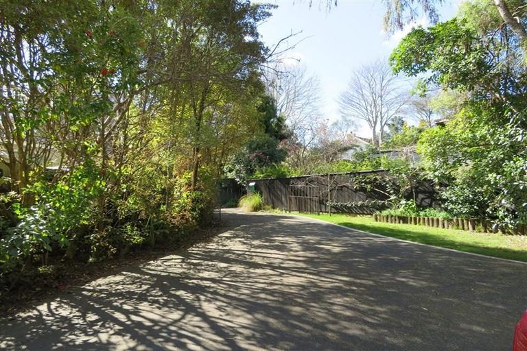 Photo of property in 24 Freemans Way, Pinehaven, Upper Hutt, 5019