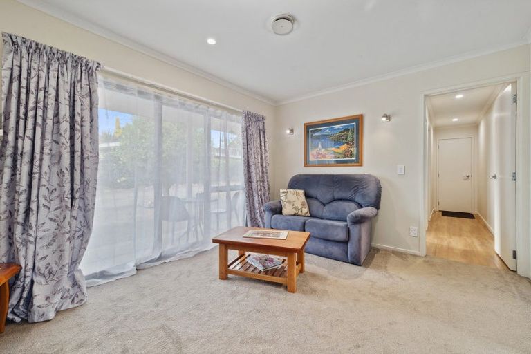 Photo of property in 1/7 Kathleen Place, Rainbow Point, Taupo, 3330