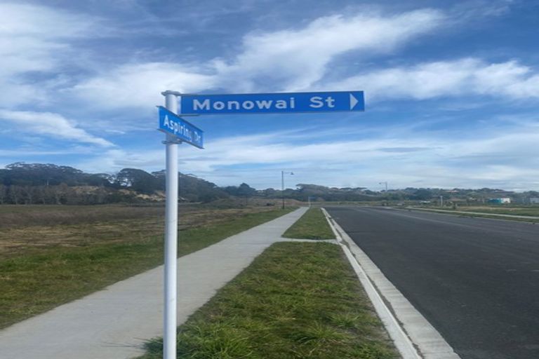 Photo of property in 15 Monowai Street, Poraiti, Napier, 4112