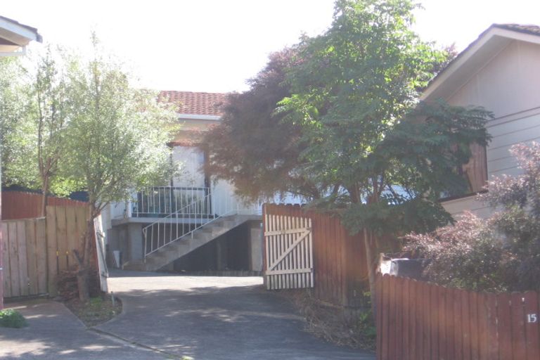 Photo of property in 2/17 Chislehurst Street, Henderson, Auckland, 0612