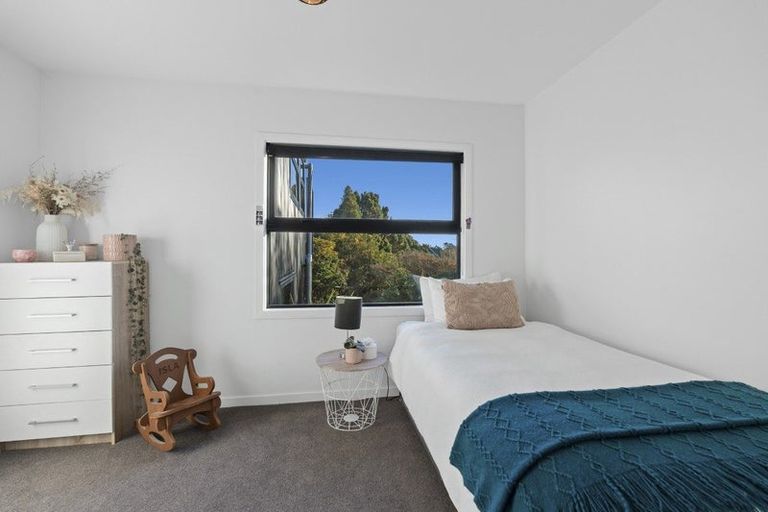 Photo of property in 12a Ridge Lane, New Plymouth, 4310