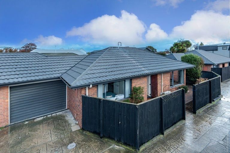 Photo of property in 69b Grafton Street, Waltham, Christchurch, 8011