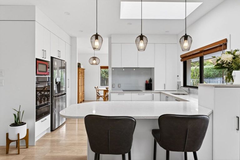 Photo of property in 123 Kent Terrace, Taradale, Napier, 4112