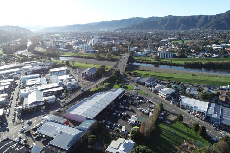 Photo of property in 105 Victoria Street, Alicetown, Lower Hutt, 5010