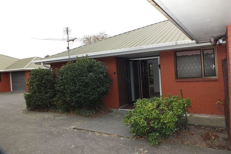 Photo of property in 7d Ludecke Place, Sockburn, Christchurch, 8042