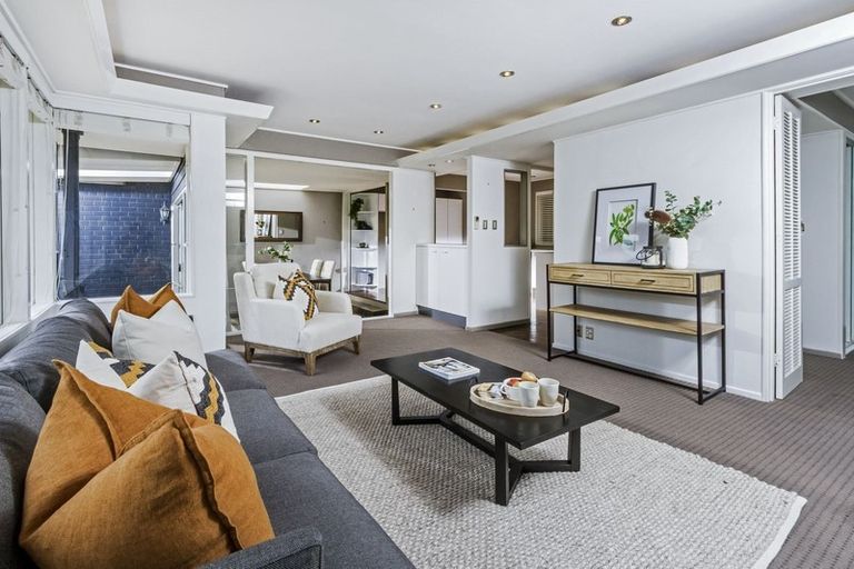 Photo of property in 1/24 Brook Street, Milford, Auckland, 0620