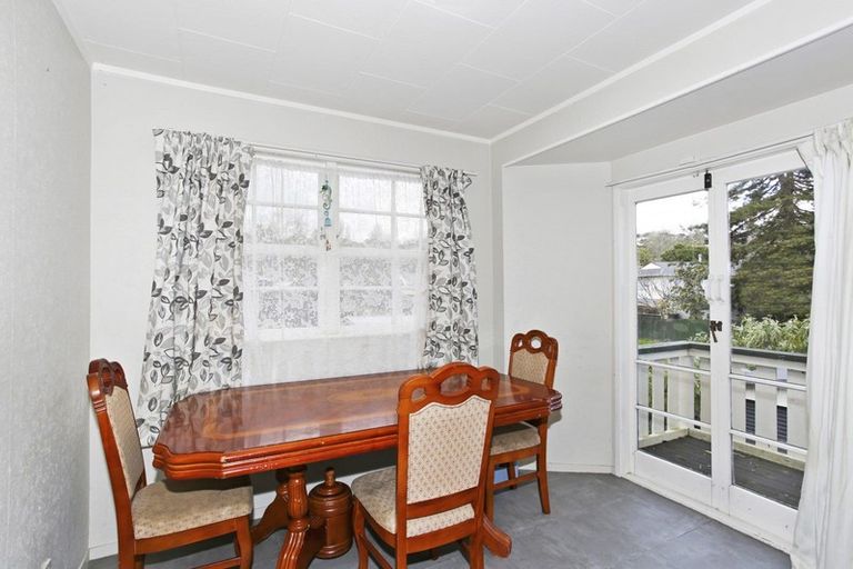 Photo of property in 27 Fairdale Avenue, Red Hill, Papakura, 2110