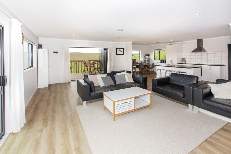 Photo of property in 4 Gillespie Drive, Baylys Beach, Dargaville, 0377