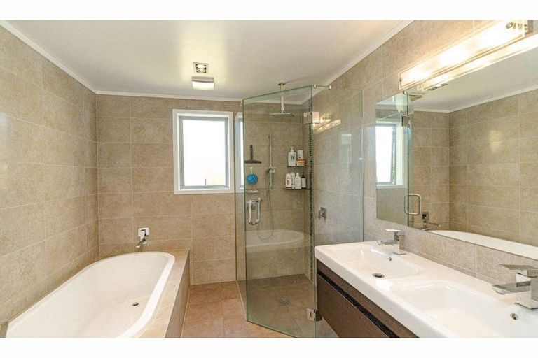 Photo of property in 13 Alderton Drive, Kerikeri, 0230