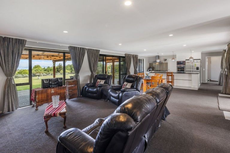 Photo of property in 16 Lacebark Drive, Kinloch, Taupo, 3377