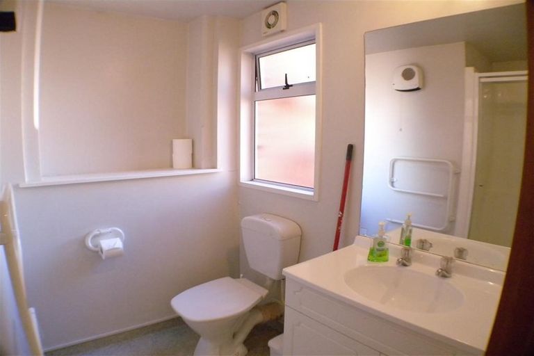 Photo of property in 5/33 Dowling Street, Dunedin Central, Dunedin, 9016