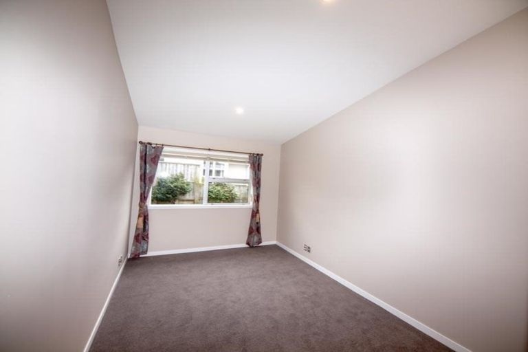 Photo of property in 10 Edington Grove, Churton Park, Wellington, 6037
