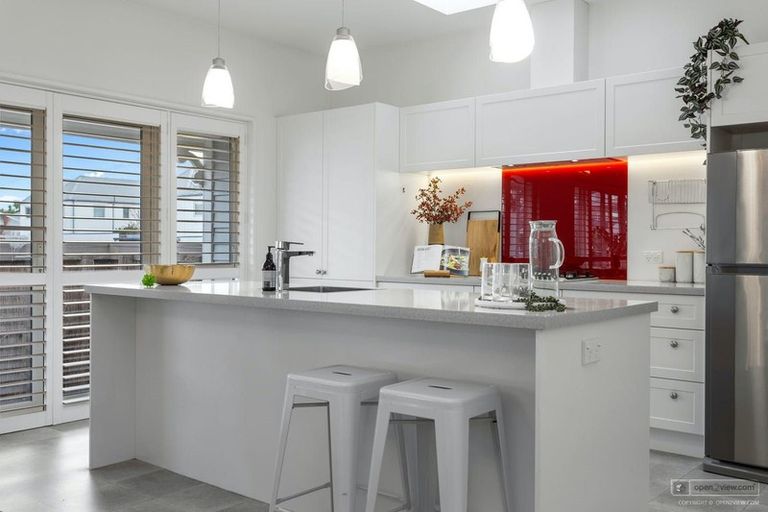 Photo of property in 48 Caledonian Road, St Albans, Christchurch, 8014