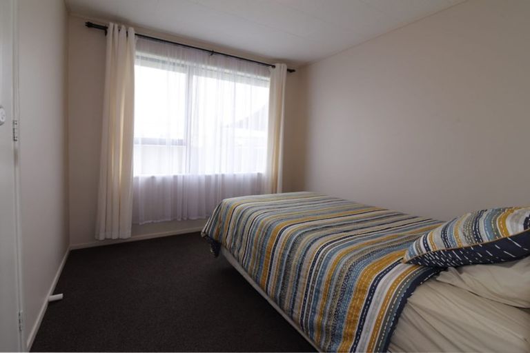 Photo of property in 2/2 Lee Road, Taradale, Napier, 4112