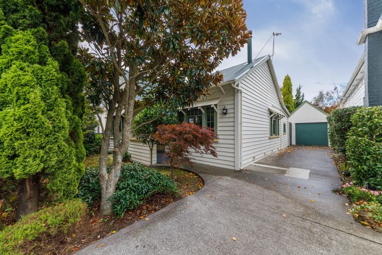 Photo of property in 85 Victoria Avenue, Palmerston North, 4410