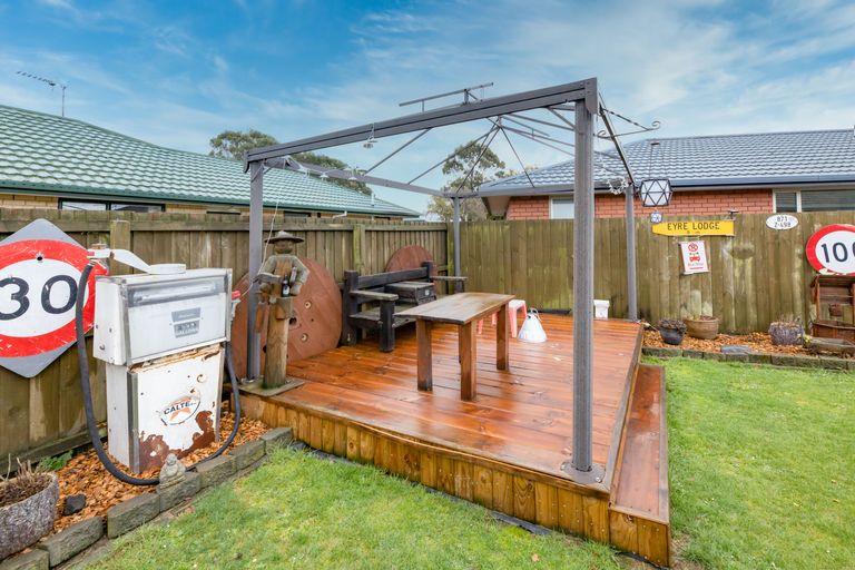 Photo of property in 23 Mcdougal Place, Kaiapoi, 7630