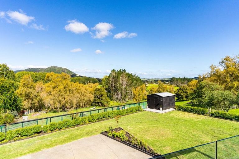 Photo of property in 3 Bickerstaffe Road, Maungaturoto, 0520