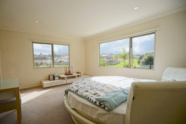 Photo of property in 118 Hugh Green Drive, Pinehill, Auckland, 0632