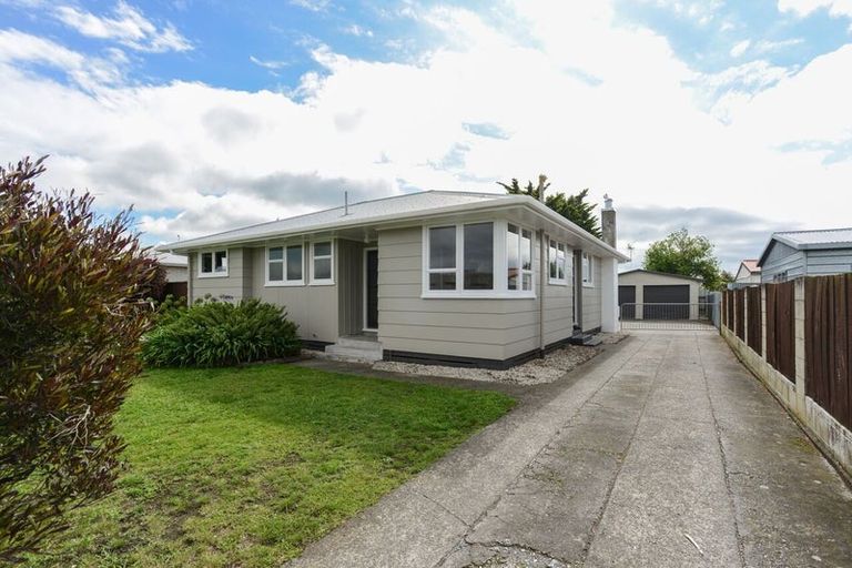 Photo of property in 74 Dundee Drive, Flaxmere, Hastings, 4120