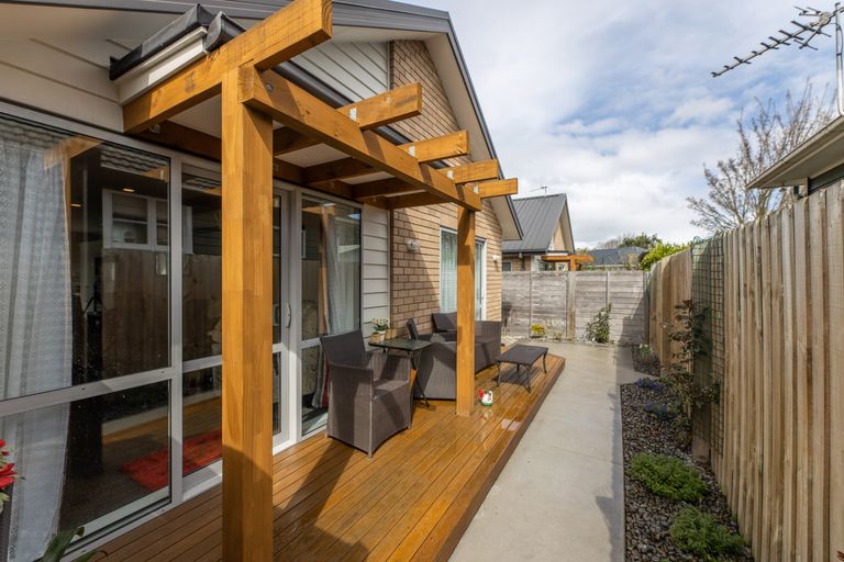 Photo of property in 1/323 Wairakei Road, Burnside, Christchurch, 8053