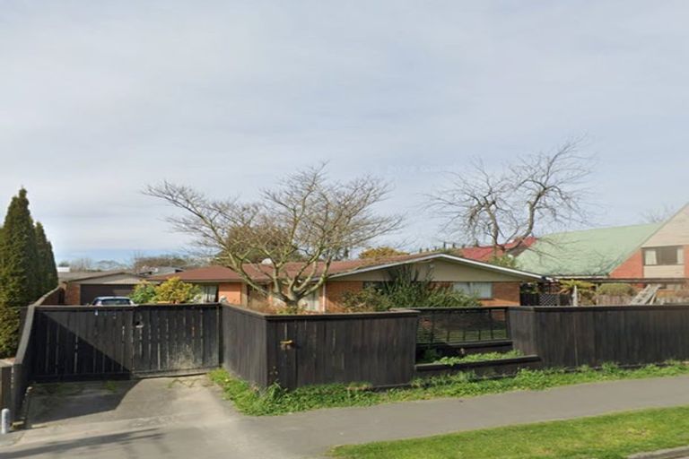 Photo of property in 76 Avonhead Road, Avonhead, Christchurch, 8042