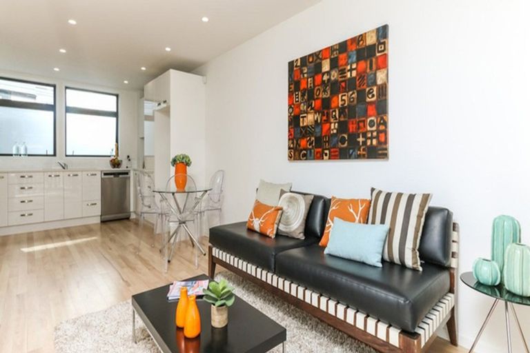 Photo of property in 2/10 Rose Road, Grey Lynn, Auckland, 1021