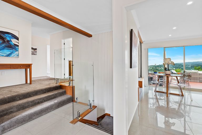 Photo of property in 5 Compass Way, Whitby, Porirua, 5024