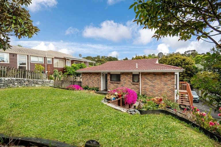 Photo of property in 1/12 Fitzwilliam Drive, Torbay, Auckland, 0630