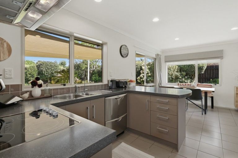 Photo of property in 10 Emmerdale Place, Ohauiti, Tauranga, 3112