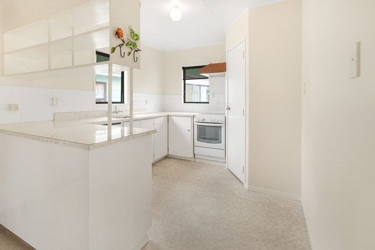 Photo of property in 8b Kingfisher Way, Te Kowhai, Hamilton, 3288