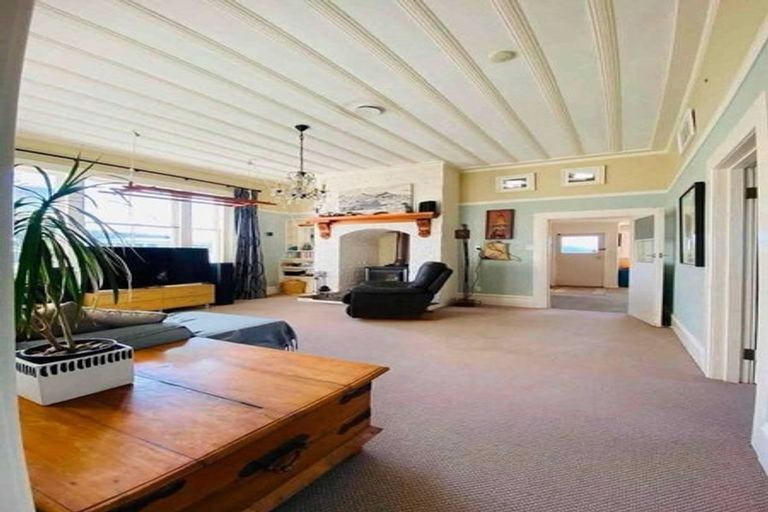 Photo of property in 22 Takiroa Street, Urenui, 4375